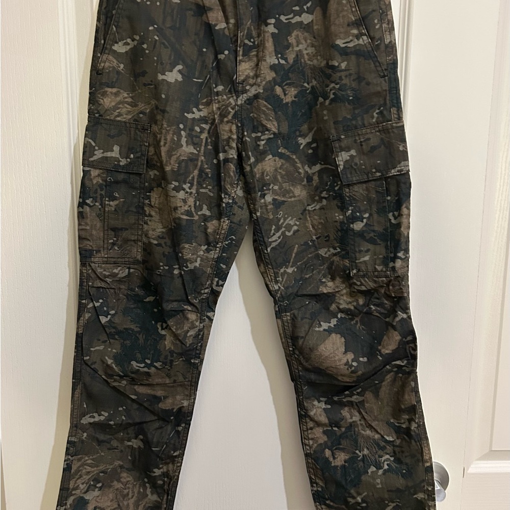 Carhartt WIP Camo Cargo Pants